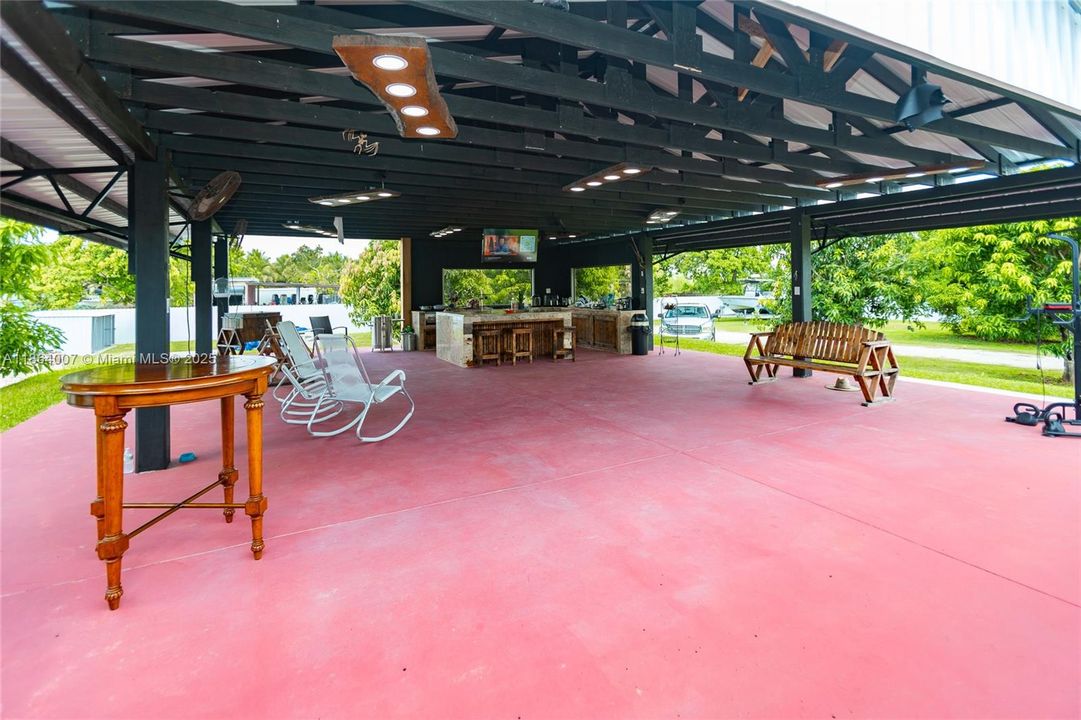 待售: $1,050,000 (3 贝兹, 2 浴室, 1681 平方英尺)