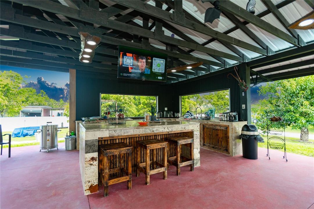 待售: $1,050,000 (3 贝兹, 2 浴室, 1681 平方英尺)