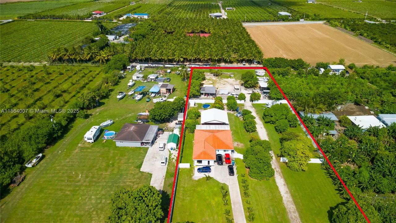 待售: $1,050,000 (3 贝兹, 2 浴室, 1681 平方英尺)