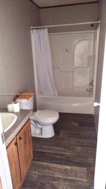 For Sale: $215,000 (2 beds, 2 baths, 1056 Square Feet)