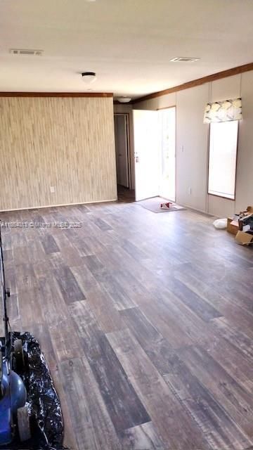 For Sale: $215,000 (2 beds, 2 baths, 1056 Square Feet)