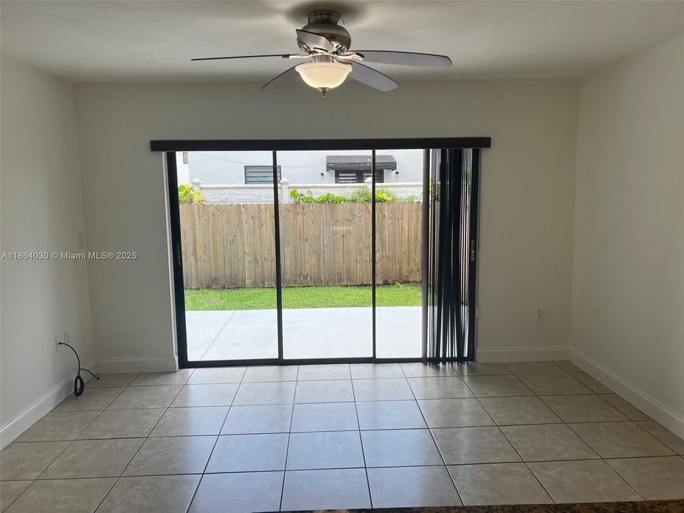 Active With Contract: $3,500 (3 beds, 2 baths, 1492 Square Feet)