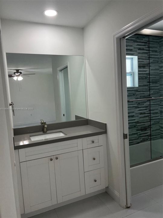 Active With Contract: $3,500 (3 beds, 2 baths, 1492 Square Feet)