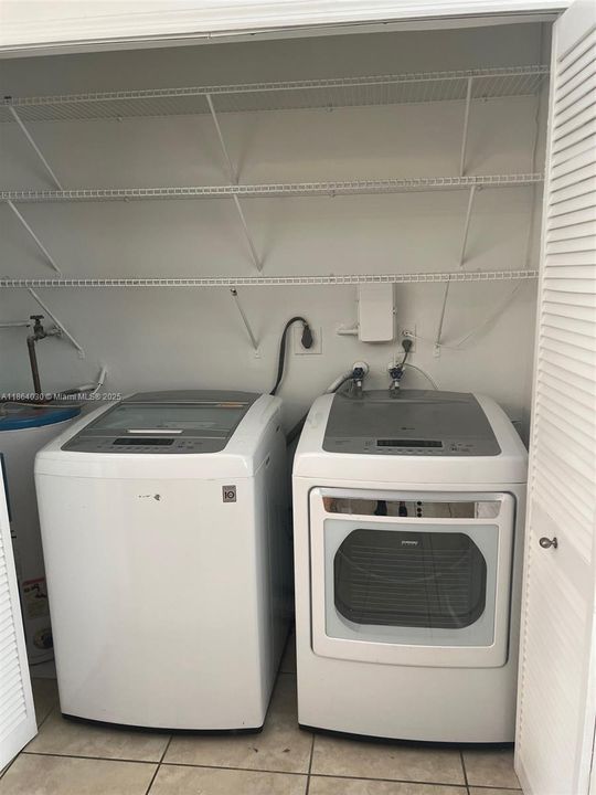 Active With Contract: $3,500 (3 beds, 2 baths, 1492 Square Feet)