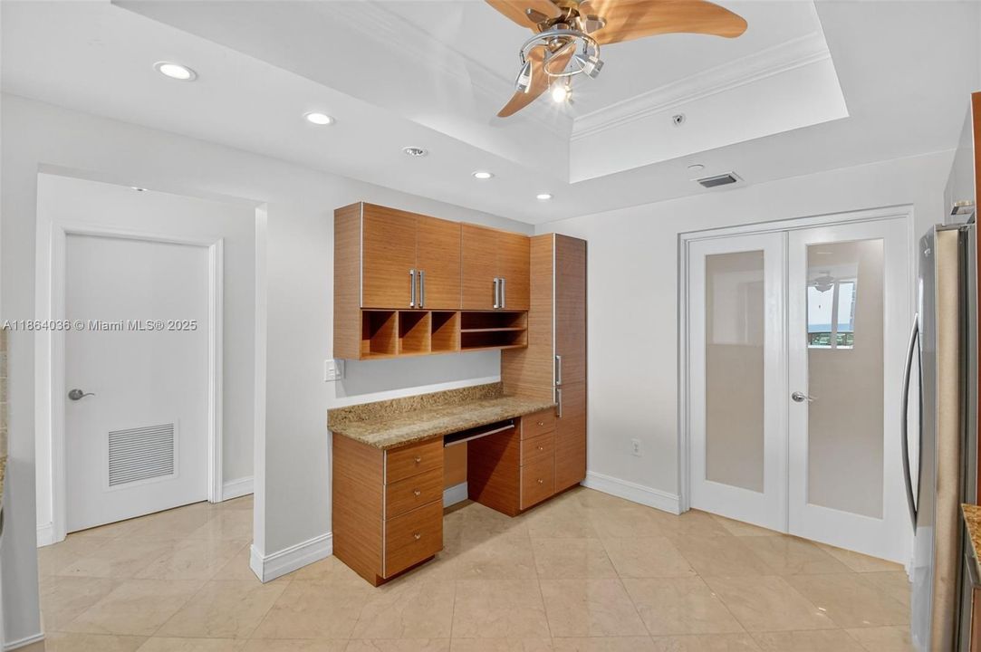 На продажу: $715,000 (3 спален, 3 ванн, 1720 Квадратных фут)