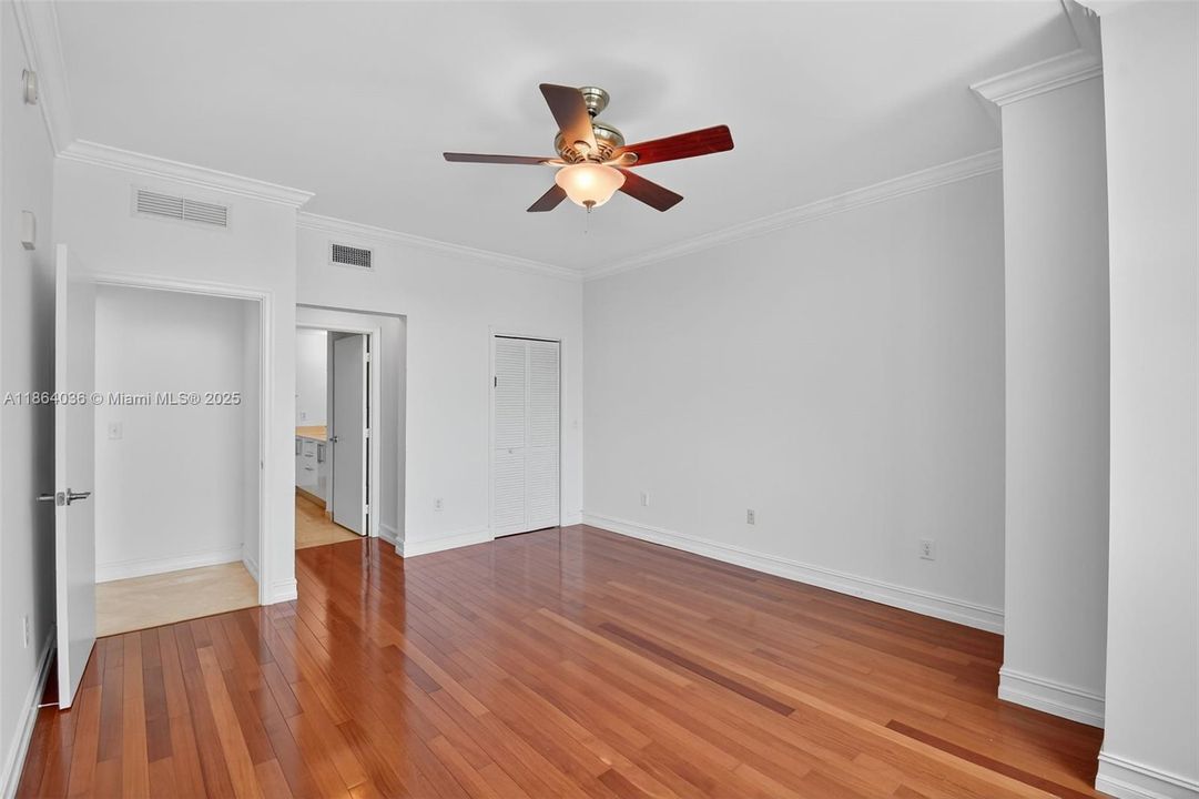 На продажу: $715,000 (3 спален, 3 ванн, 1720 Квадратных фут)