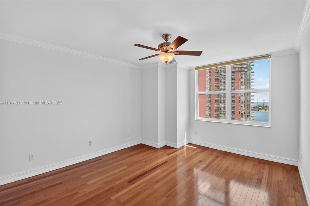 На продажу: $715,000 (3 спален, 3 ванн, 1720 Квадратных фут)