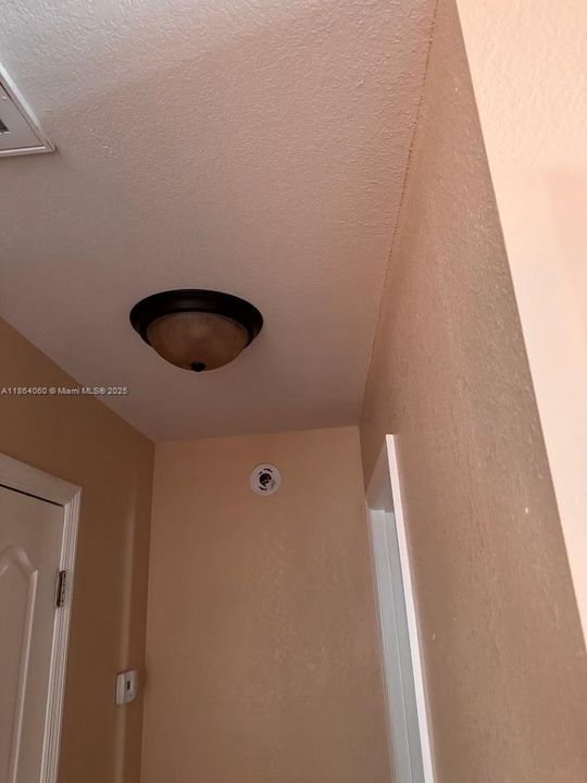 最近售出: $265,000 (3 贝兹, 2 浴室, 1528 平方英尺)