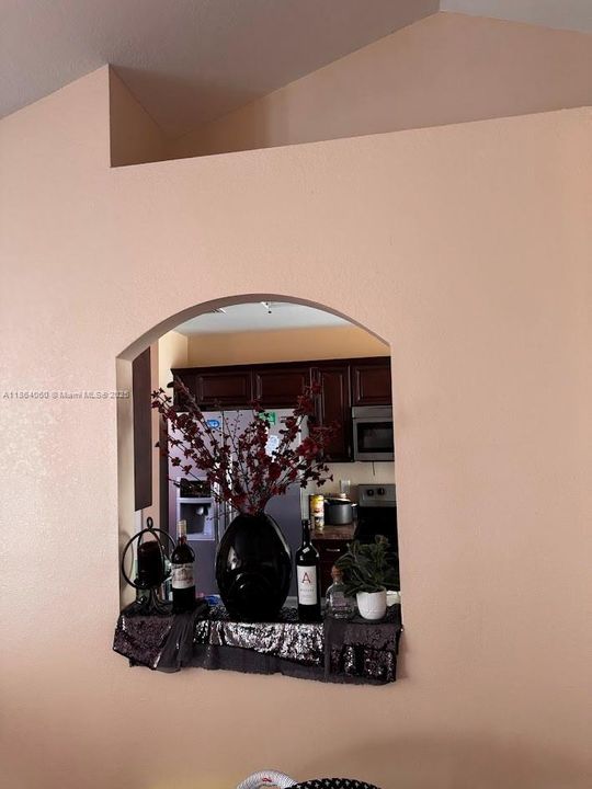 最近售出: $265,000 (3 贝兹, 2 浴室, 1528 平方英尺)