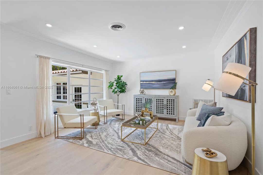 Recently Sold: $2,300,000 (5 beds, 4 baths, 2977 Square Feet)