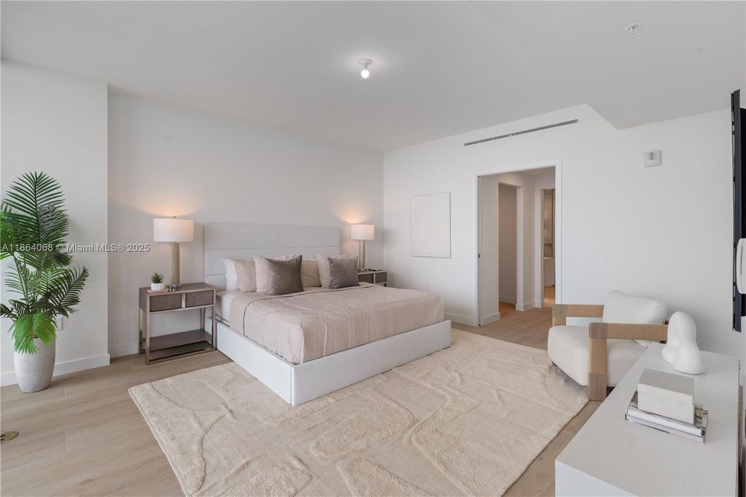 Active With Contract: $3,695,000 (3 beds, 3 baths, 2590 Square Feet)