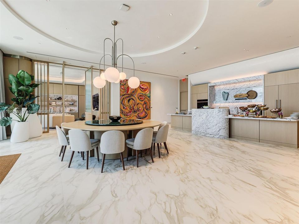 Active With Contract: $3,695,000 (3 beds, 3 baths, 2590 Square Feet)