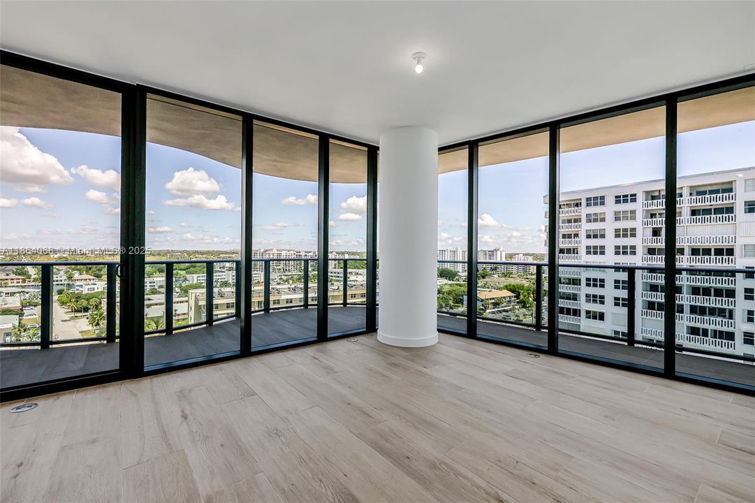 Active With Contract: $3,695,000 (3 beds, 3 baths, 2590 Square Feet)