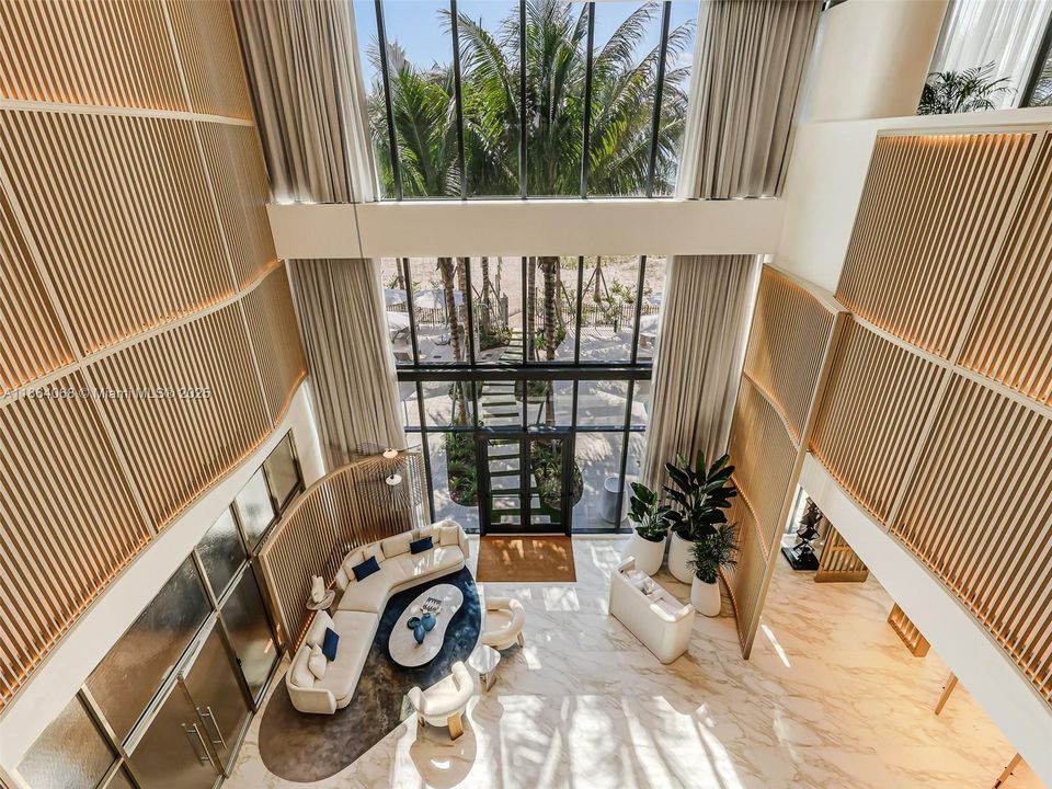 Active With Contract: $3,695,000 (3 beds, 3 baths, 2590 Square Feet)