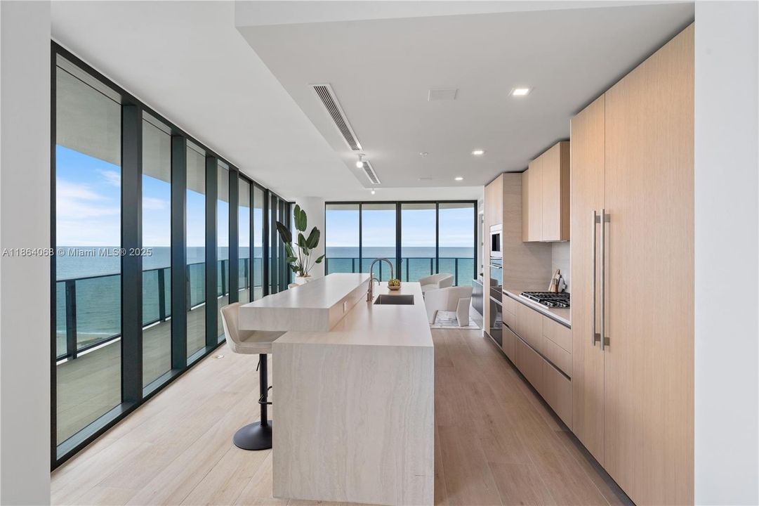 Active With Contract: $3,695,000 (3 beds, 3 baths, 2590 Square Feet)