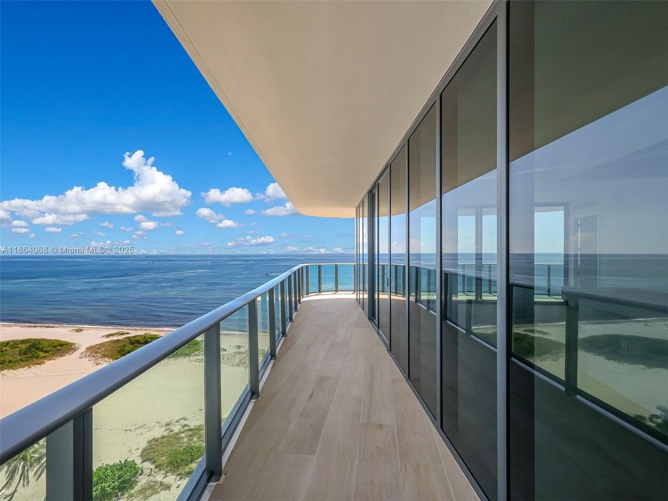 Active With Contract: $3,695,000 (3 beds, 3 baths, 2590 Square Feet)