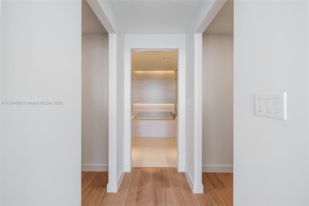 Active With Contract: $3,695,000 (3 beds, 3 baths, 2590 Square Feet)