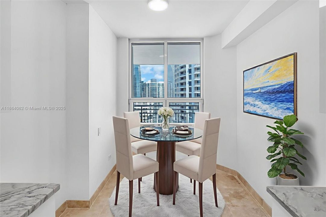 Active With Contract: $1,168,000 (2 beds, 2 baths, 1540 Square Feet)