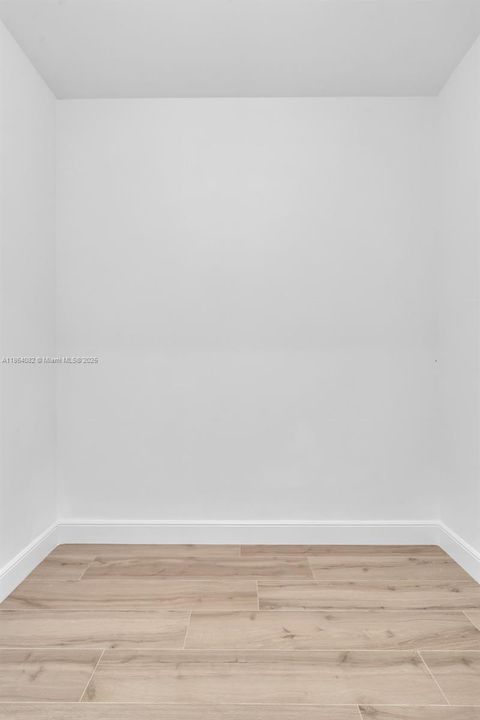 Active With Contract: $1,168,000 (2 beds, 2 baths, 1540 Square Feet)