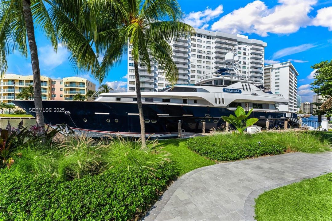 En Venta: $4,950,000 (3 camas, 4 baños, 5281 Pies cuadrados)