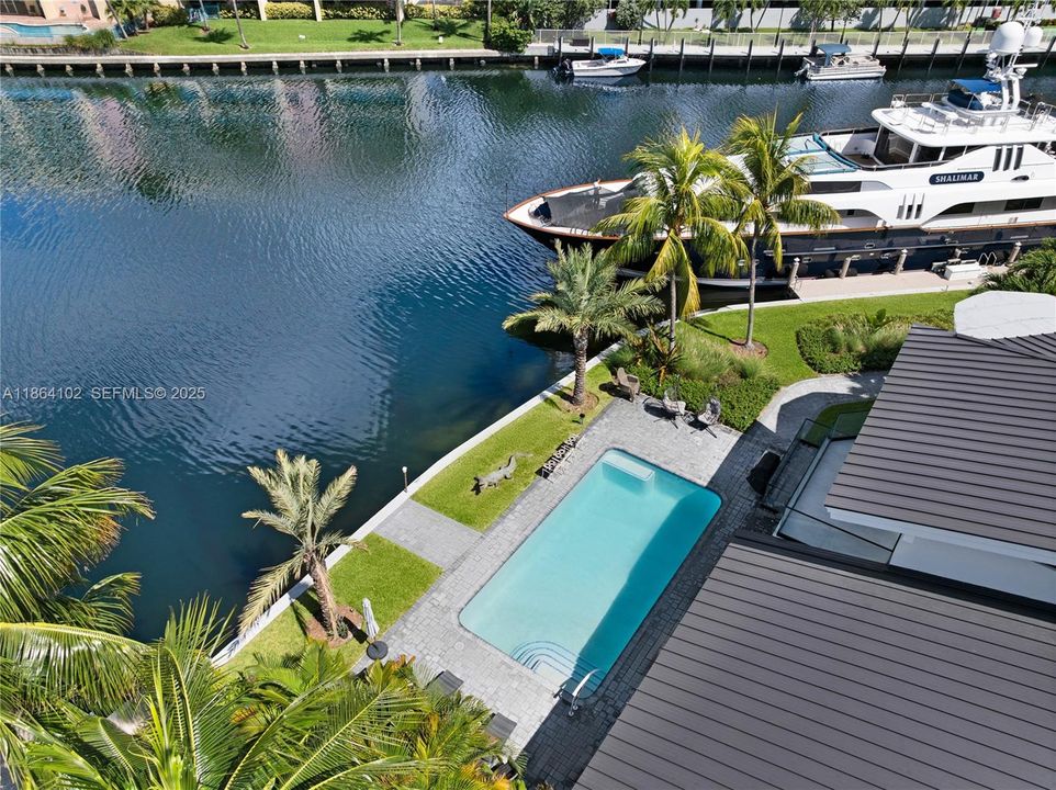 En Venta: $4,950,000 (3 camas, 4 baños, 5281 Pies cuadrados)