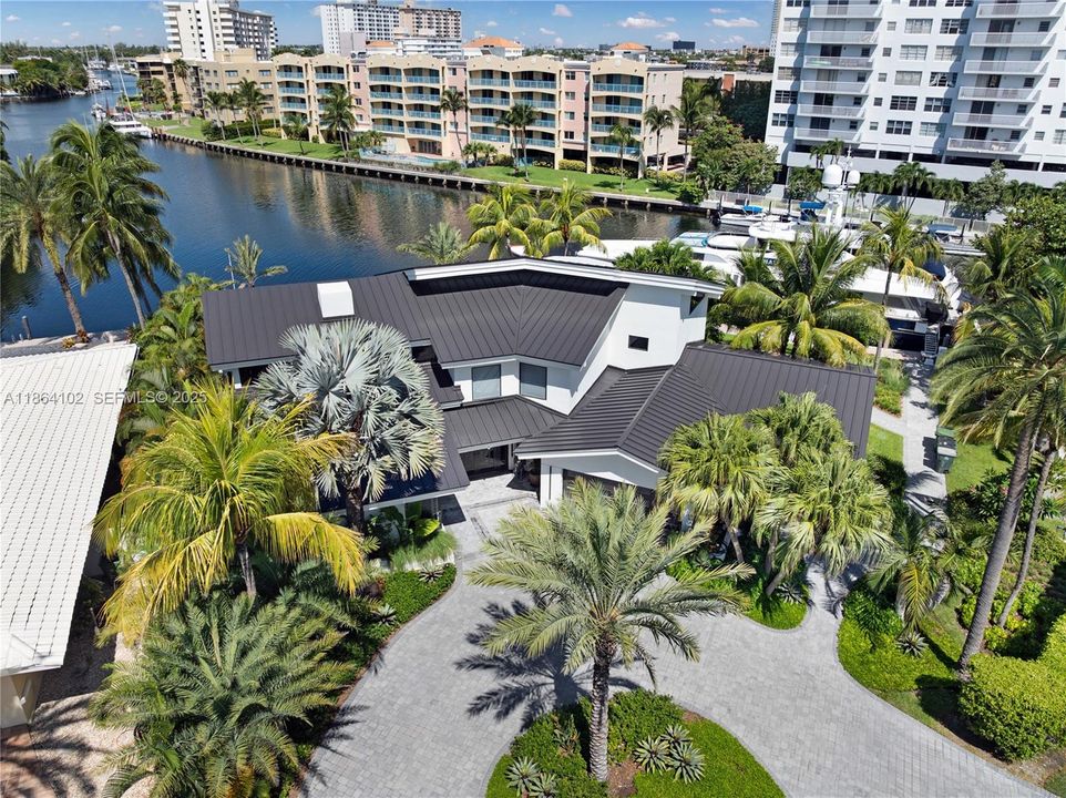 En Venta: $4,950,000 (3 camas, 4 baños, 5281 Pies cuadrados)