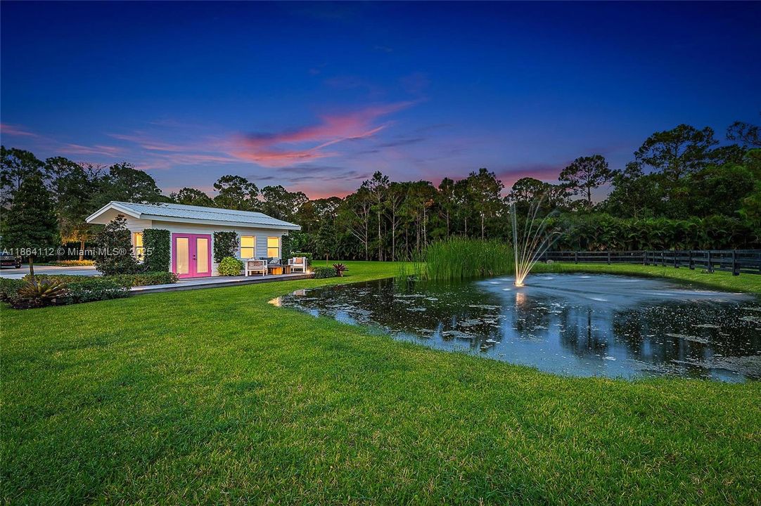 Vendido Recientemente: $4,750,000 (5 camas, 6 baños, 6027 Pies cuadrados)