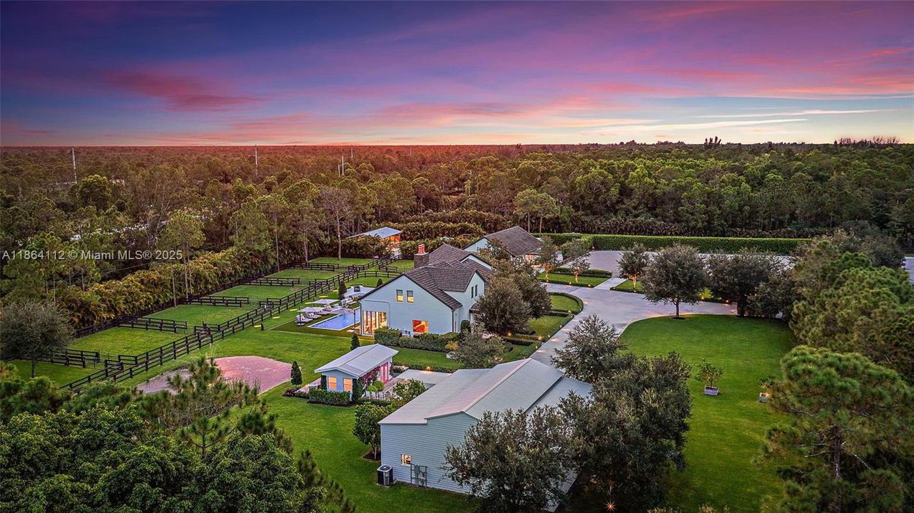 Vendido Recientemente: $4,750,000 (5 camas, 6 baños, 6027 Pies cuadrados)