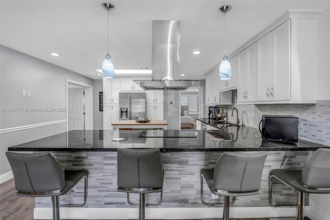 На продажу: $599,000 (3 спален, 2 ванн, 1476 Квадратных фут)