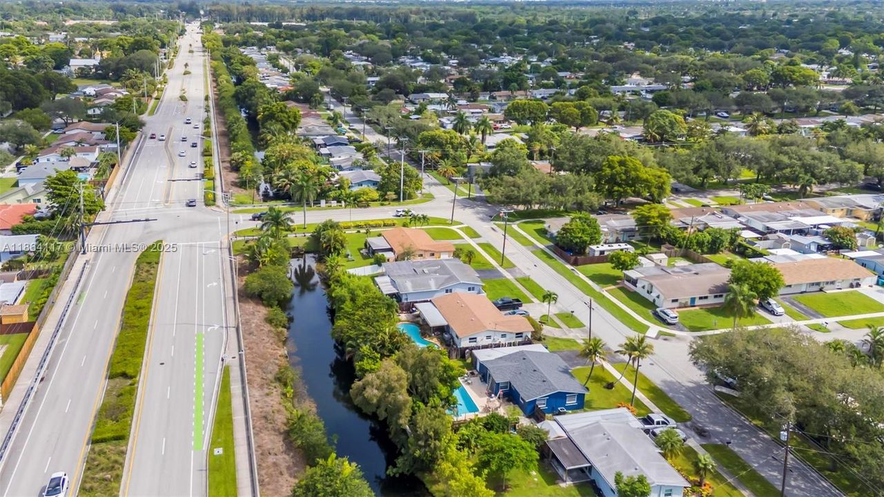 На продажу: $599,000 (3 спален, 2 ванн, 1476 Квадратных фут)