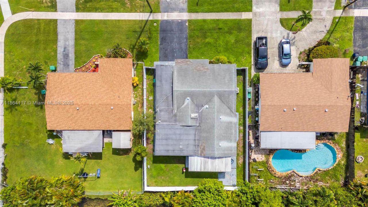 На продажу: $599,000 (3 спален, 2 ванн, 1476 Квадратных фут)