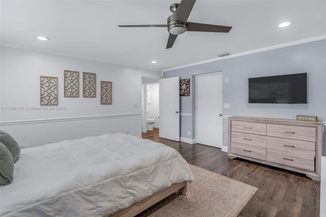 На продажу: $599,000 (3 спален, 2 ванн, 1476 Квадратных фут)