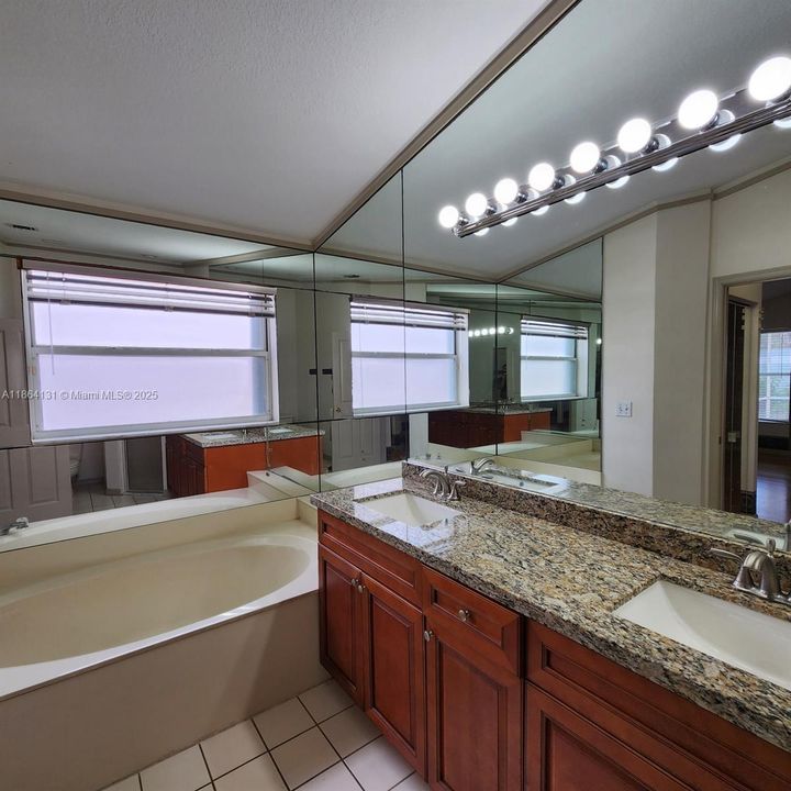 For Rent: $3,100 (4 beds, 2 baths, 2018 Square Feet)