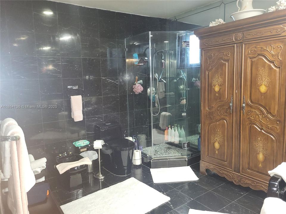 For Sale: $2,100,000 (4 beds, 4 baths, 0 Square Feet)