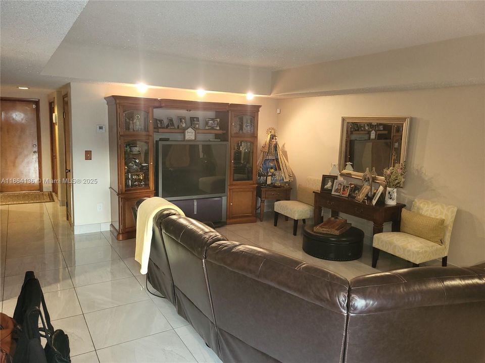 For Sale: $2,100,000 (4 beds, 4 baths, 0 Square Feet)