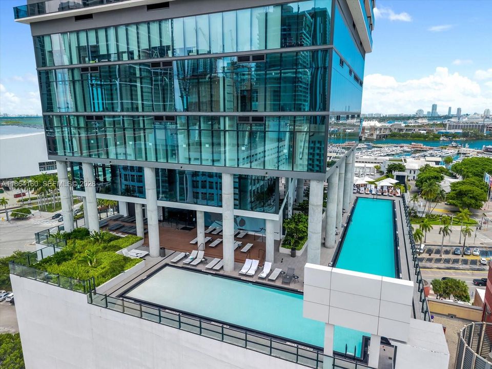 En Venta: $695,000 (1 camas, 2 baños, 665 Pies cuadrados)