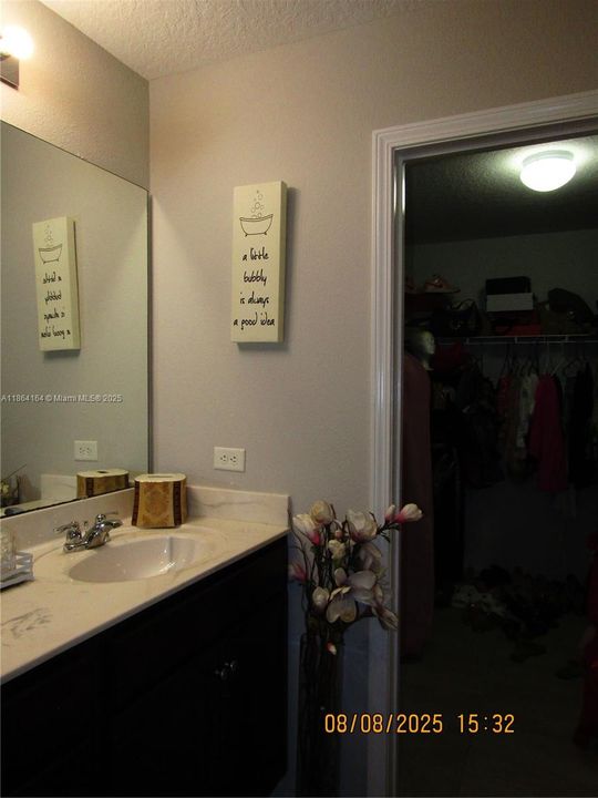 For Sale: $360,000 (4 beds, 2 baths, 1878 Square Feet)