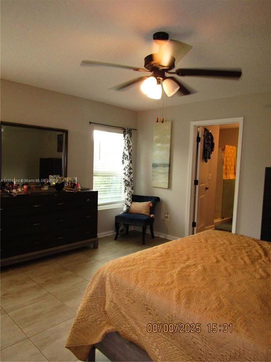 For Sale: $360,000 (4 beds, 2 baths, 1878 Square Feet)