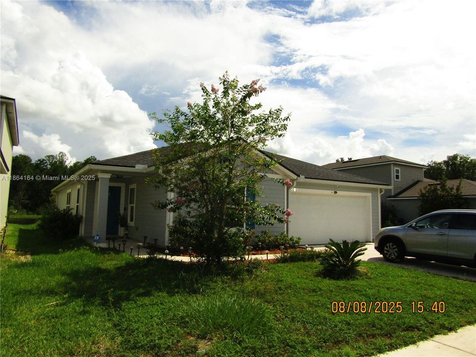 For Sale: $360,000 (4 beds, 2 baths, 1878 Square Feet)