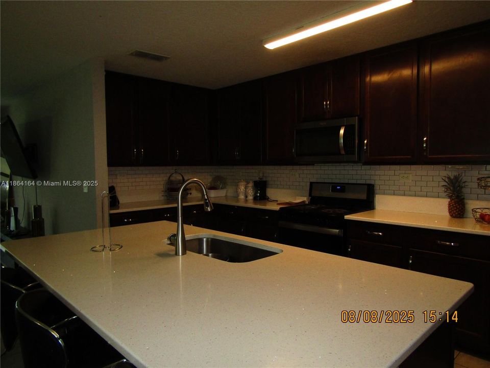 For Sale: $360,000 (4 beds, 2 baths, 1878 Square Feet)