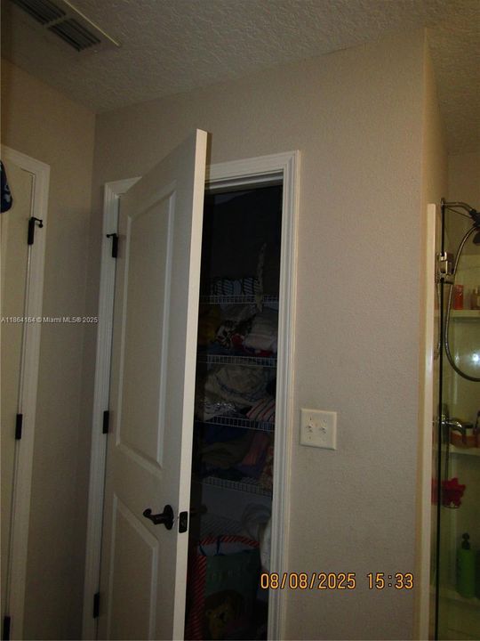 For Sale: $360,000 (4 beds, 2 baths, 1878 Square Feet)