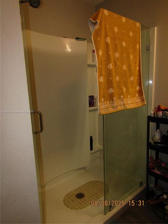 For Sale: $360,000 (4 beds, 2 baths, 1878 Square Feet)