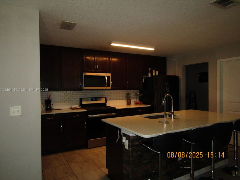 For Sale: $360,000 (4 beds, 2 baths, 1878 Square Feet)