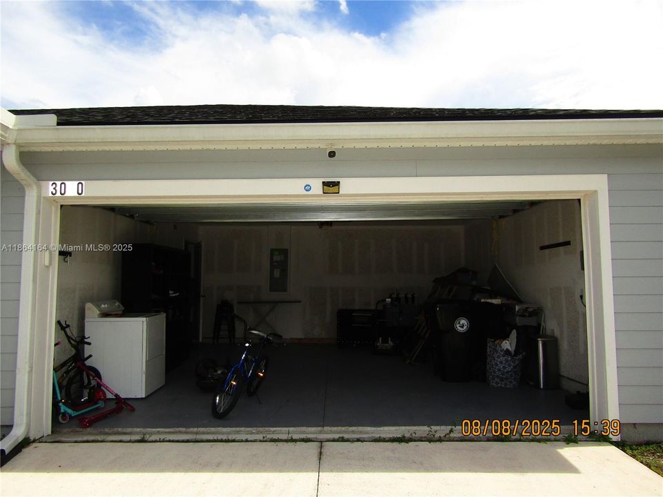 For Sale: $360,000 (4 beds, 2 baths, 1878 Square Feet)