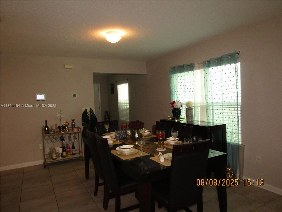 For Sale: $360,000 (4 beds, 2 baths, 1878 Square Feet)