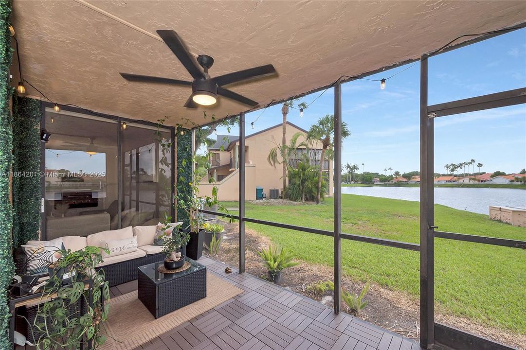 合同活跃: $399,900 (3 贝兹, 2 浴室, 1170 平方英尺)