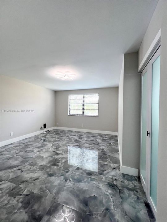 For Sale: $235,000 (2 beds, 2 baths, 1270 Square Feet)