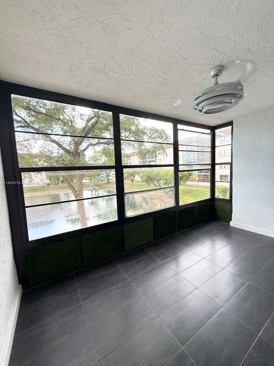 For Sale: $235,000 (2 beds, 2 baths, 1270 Square Feet)