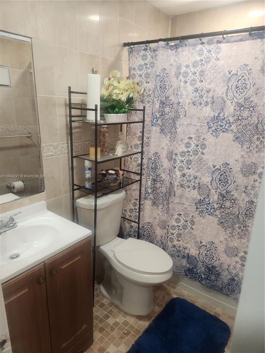Recently Rented: $800 (1 beds, 1 baths, 1056 Square Feet)