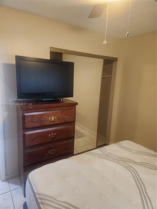 Recently Rented: $800 (1 beds, 1 baths, 1056 Square Feet)